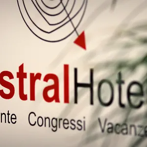 Mistral2 Отель