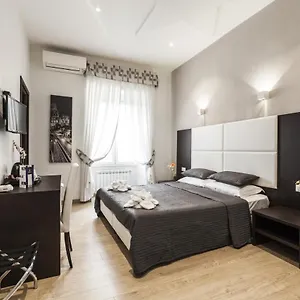 https://stardust-rome.it-romehotels.com