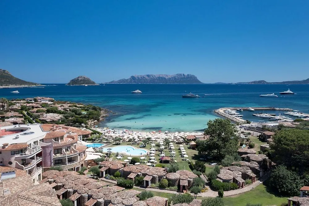 Aparthotel Baia Caddinas Clubresidence Golfo Aranci